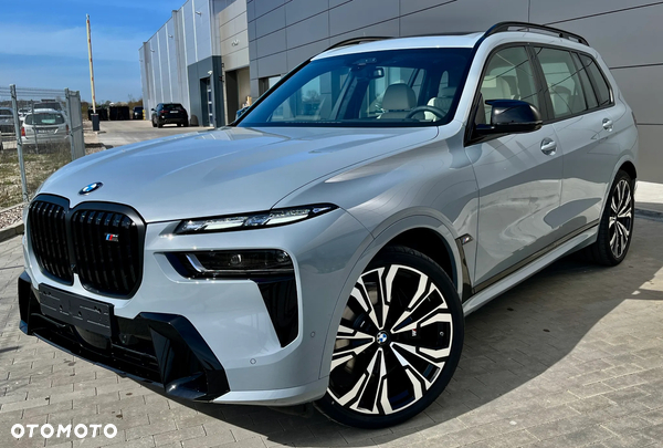 BMW X7 M60i xDrive mHEV sport