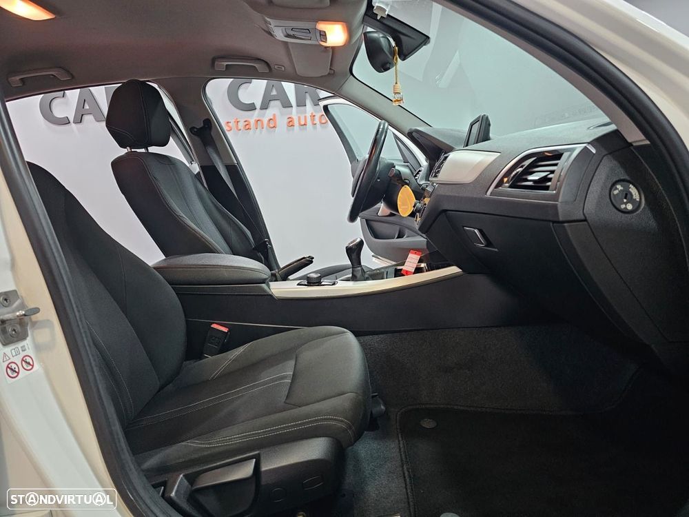 BMW 116 d EfficientDynamics - 12