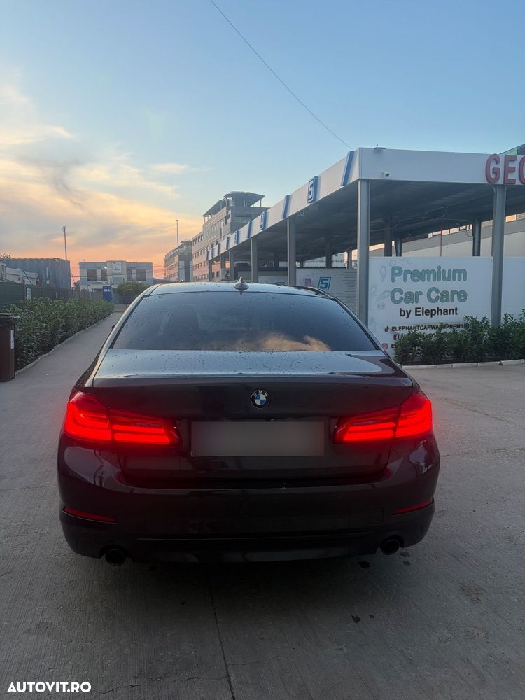 BMW Seria 5 520d AT - 8