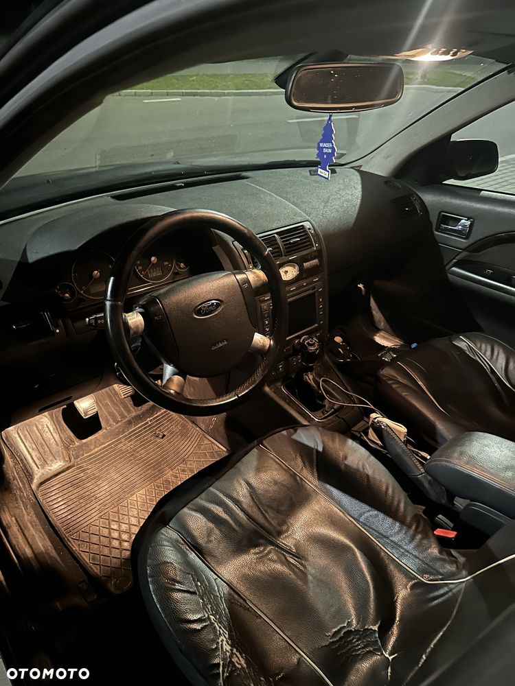 Ford Mondeo - 4