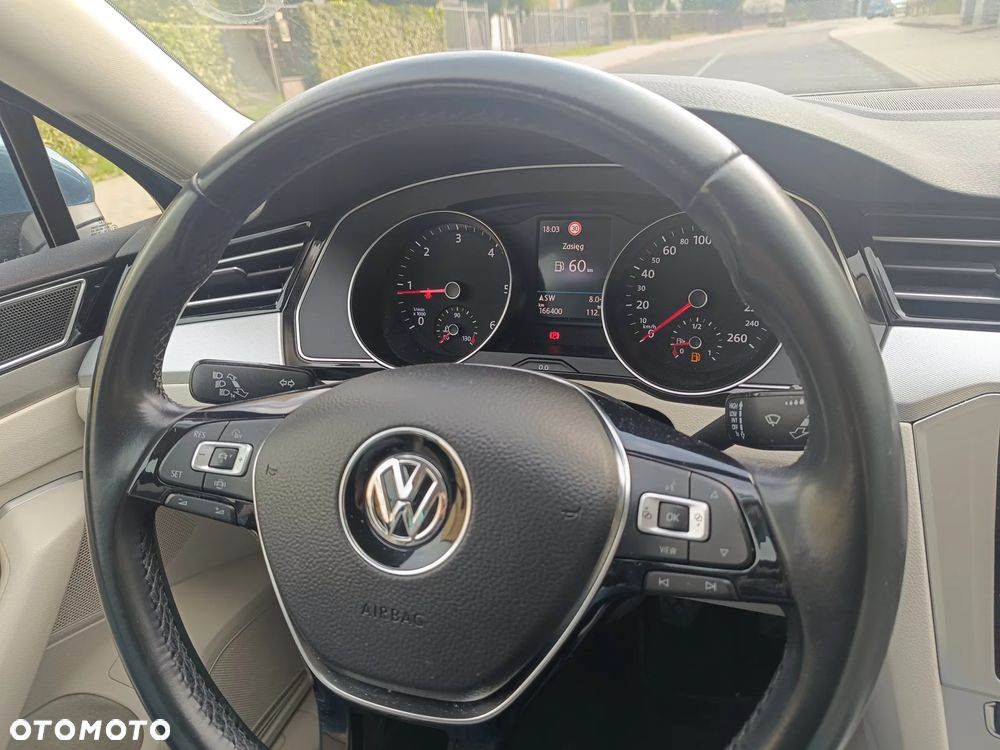 Volkswagen Passat Variant 2.0 TDI BMT Comfortline - 35