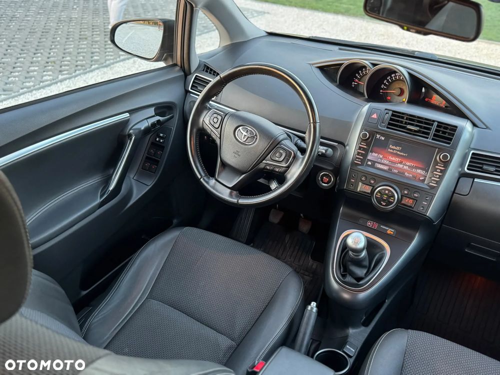 Toyota Verso 1.8 Prestige 7os EU6 - 2