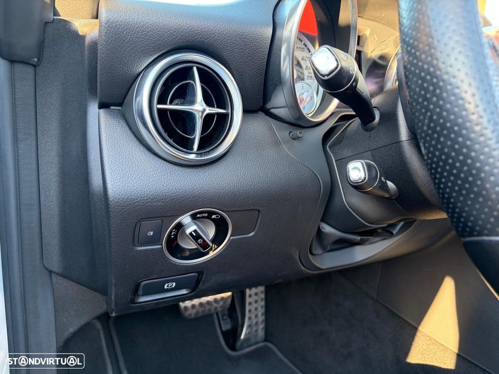 Mercedes-Benz SLK 250 d Aut. - 31