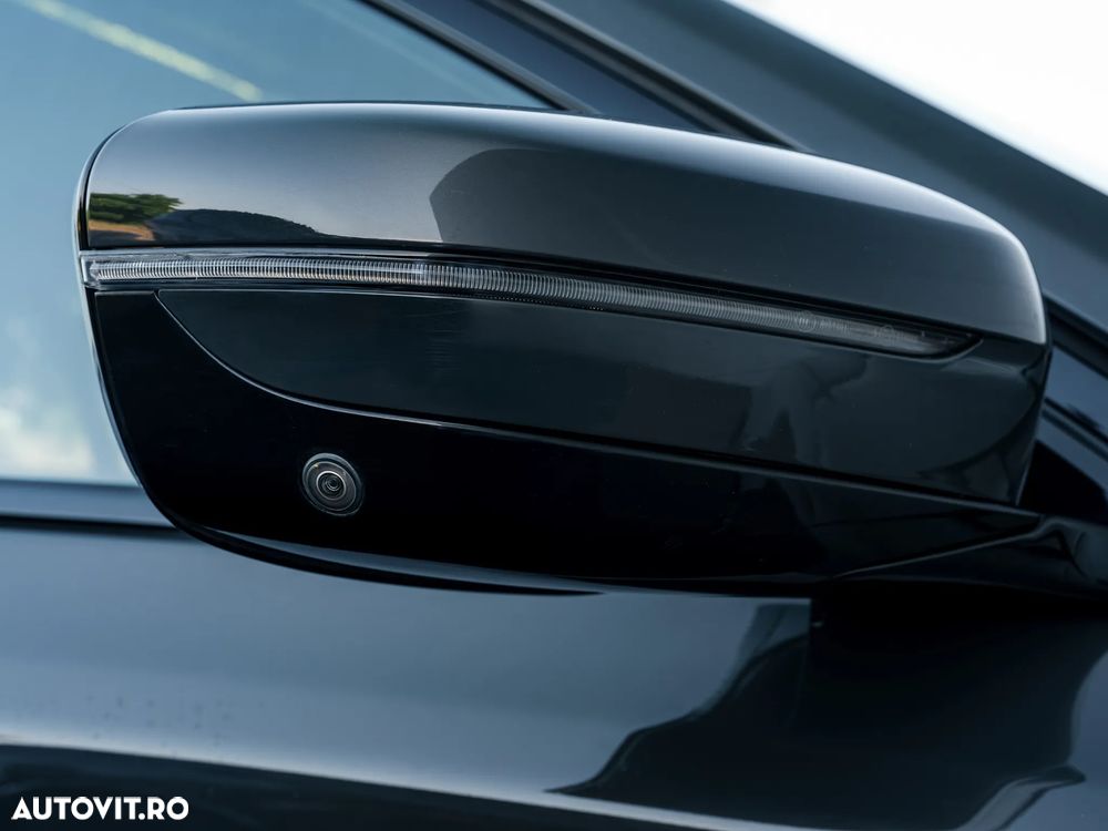 BMW Seria 7 730d xDrive MHEV - 16