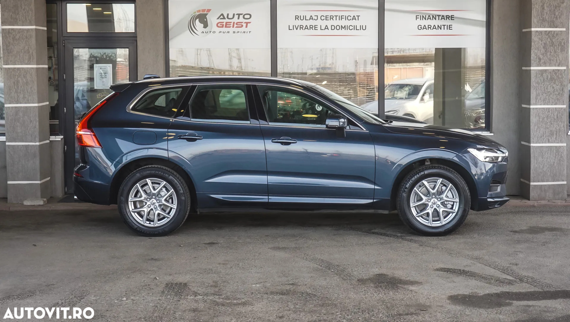 Volvo XC 60 T4 Geartronic Momentum - 4