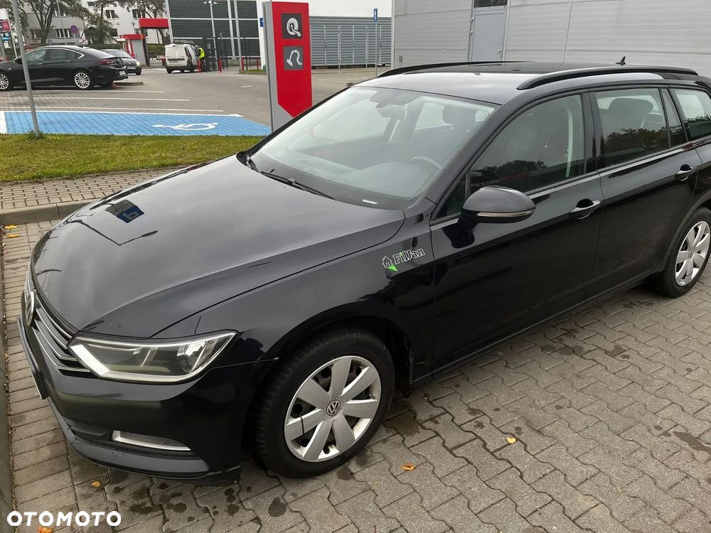Volkswagen Passat 2.0 TDI BMT Comfortline DSG - 2