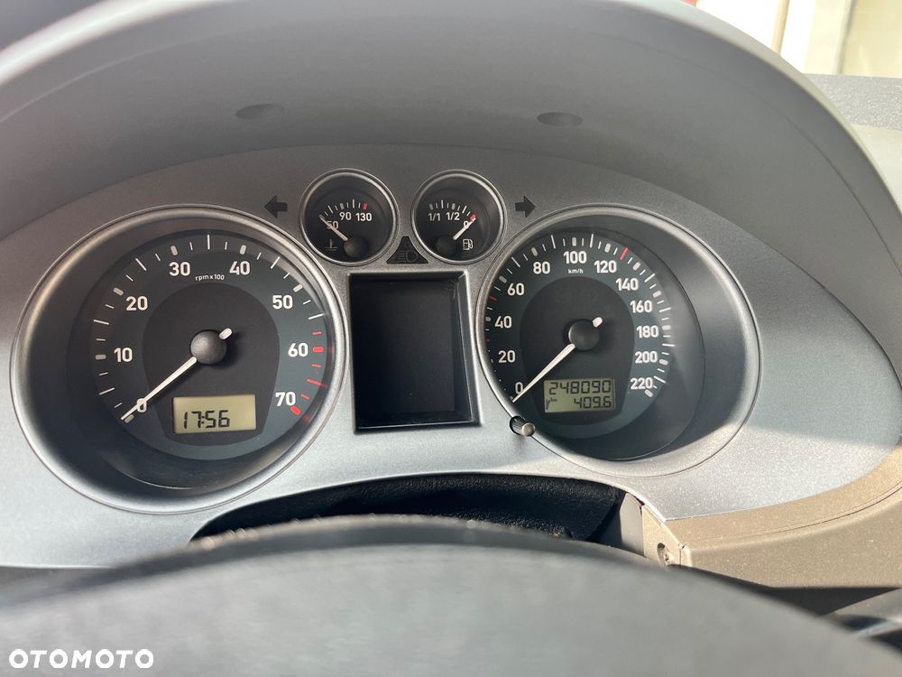 Seat Ibiza 1.4 16V Passion - 10