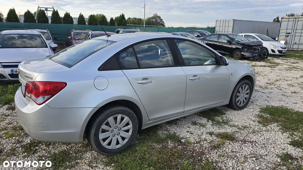 Chevrolet Cruze - 9