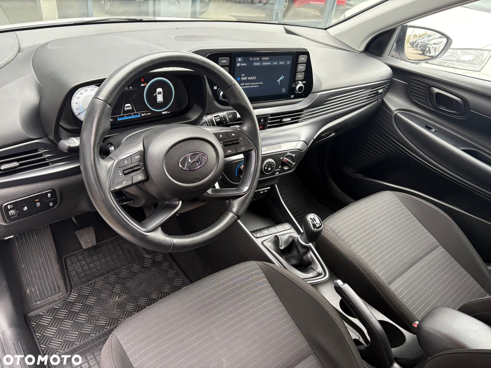Hyundai i20 - 10