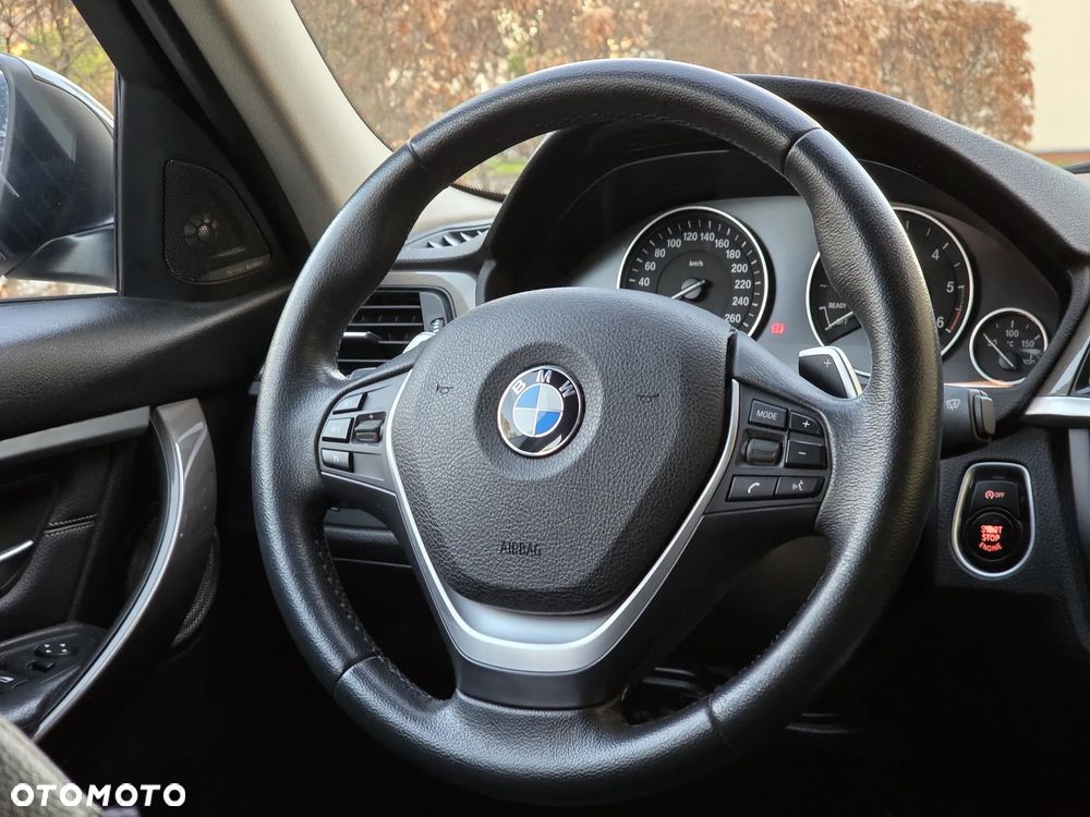 BMW Seria 3 330d Sport-Aut Blue Performance Modern Line - 18