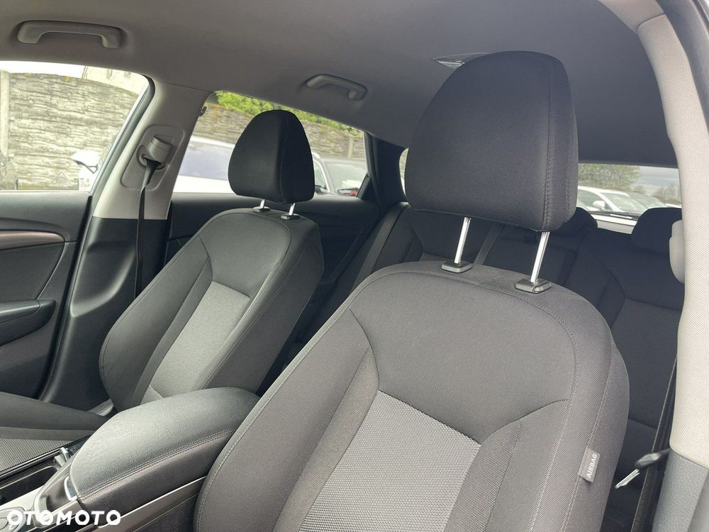 Hyundai i40 1.7 CRDi Comfort DCT - 11