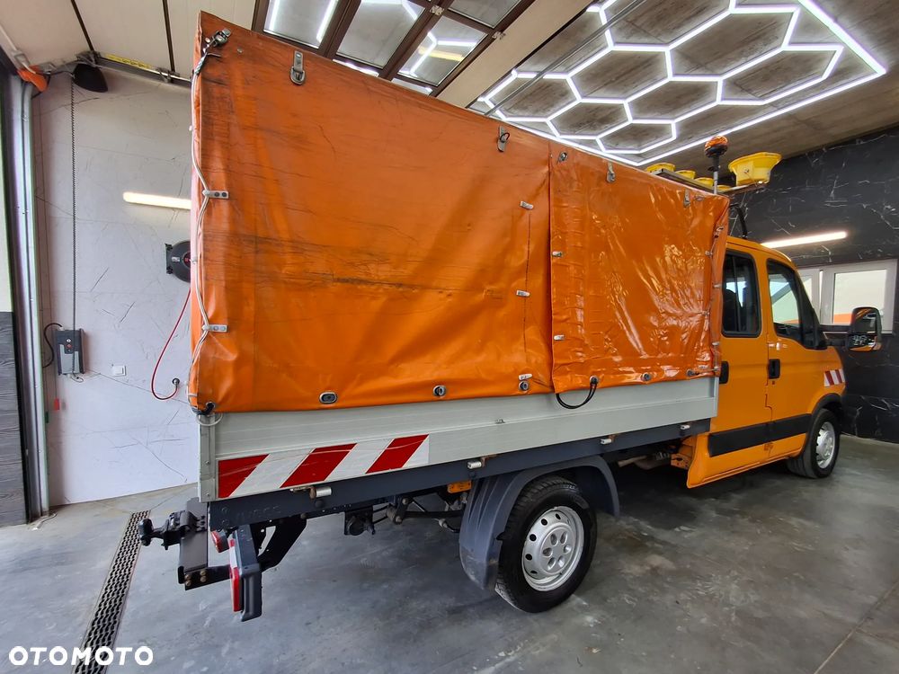 Iveco Daily 35S14 Doka Dubel Brygadówka Służba Drogowa Silnik 3.0 Pomarańczowy 6 Miejsc Hak Kamera Cofania Webasto Ogrzewanie Postojowe Plandeka Tablica Świetlna Światła Ostrzegawcze - 10