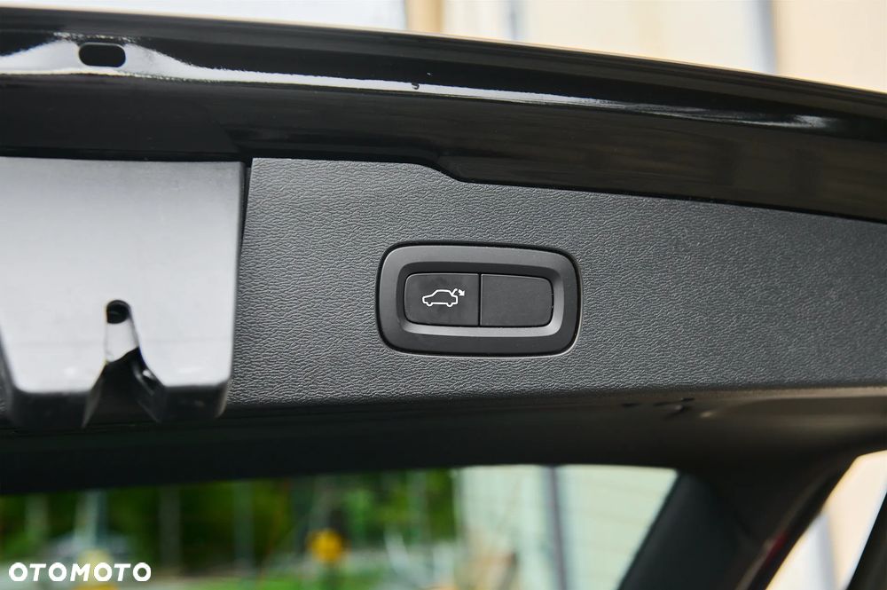 Volvo V60 D3 Momentum Pro - 22