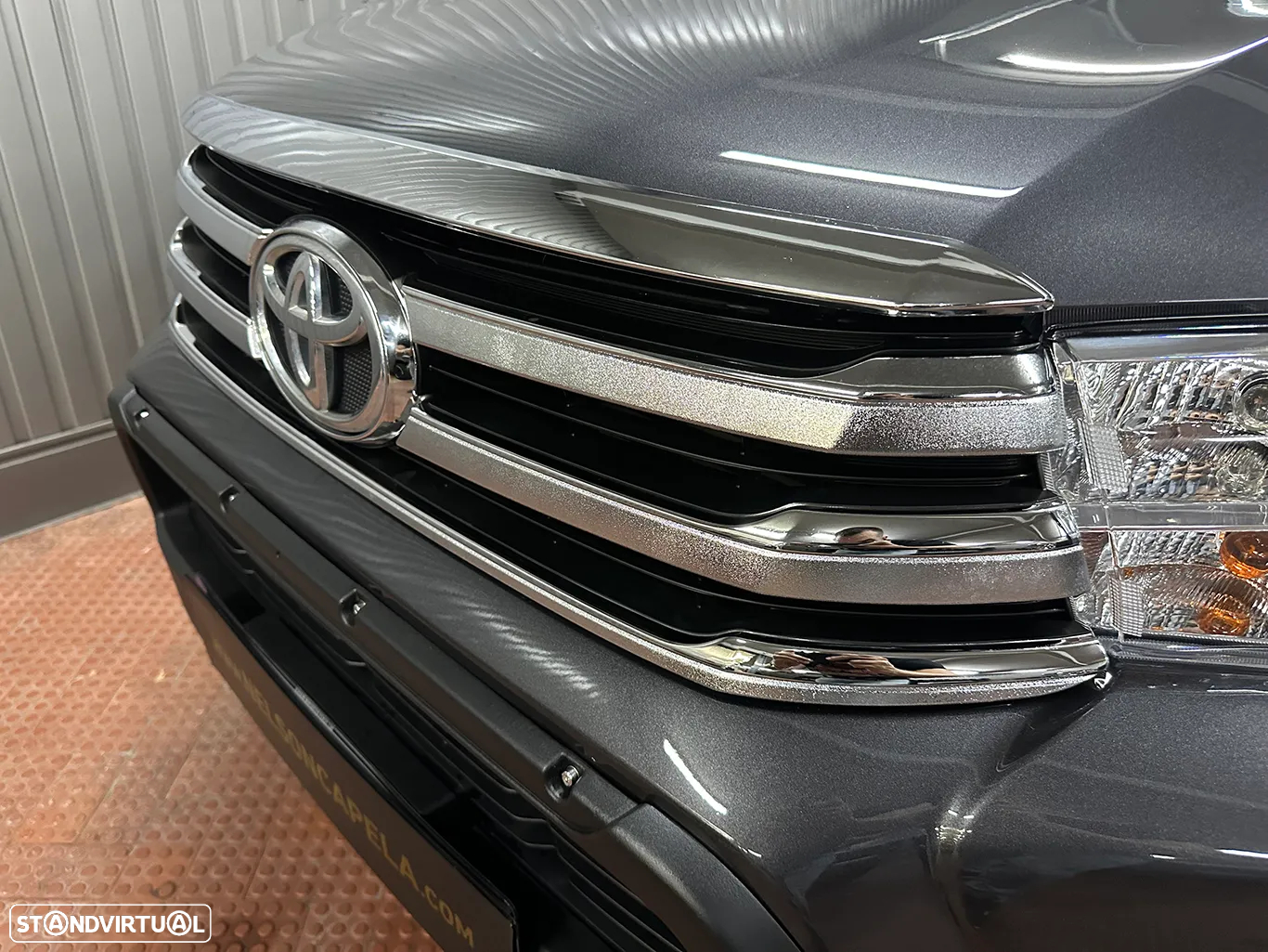 Toyota Hilux 2.4 D-4D 2WD CD Tracker - 42