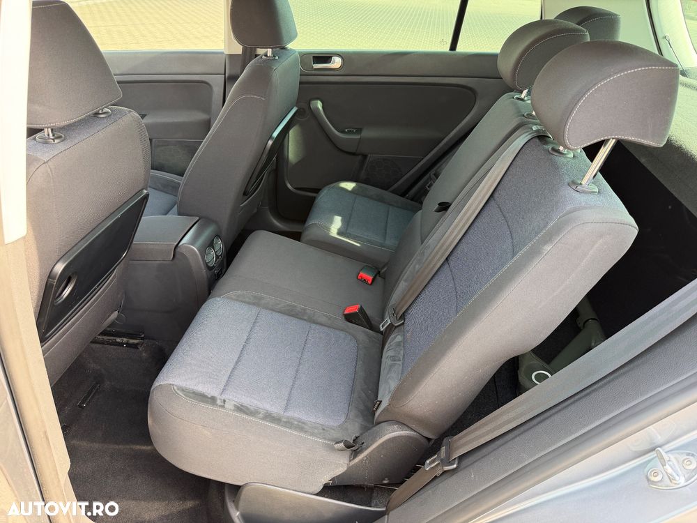 Volkswagen Golf Plus - 9
