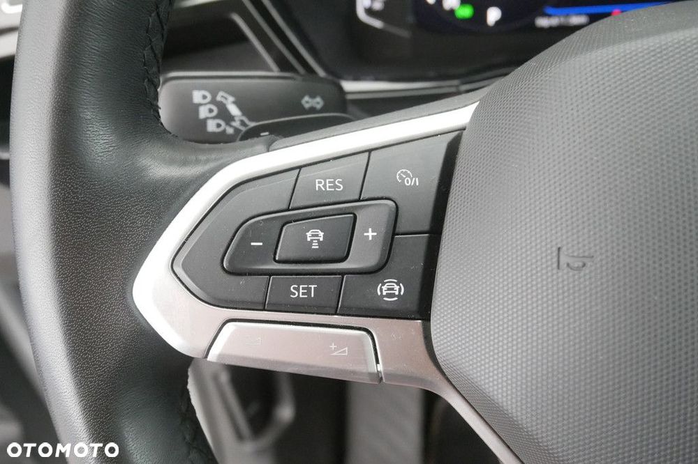 Volkswagen Touran 1.5 TSI EVO Highline DSG - 25