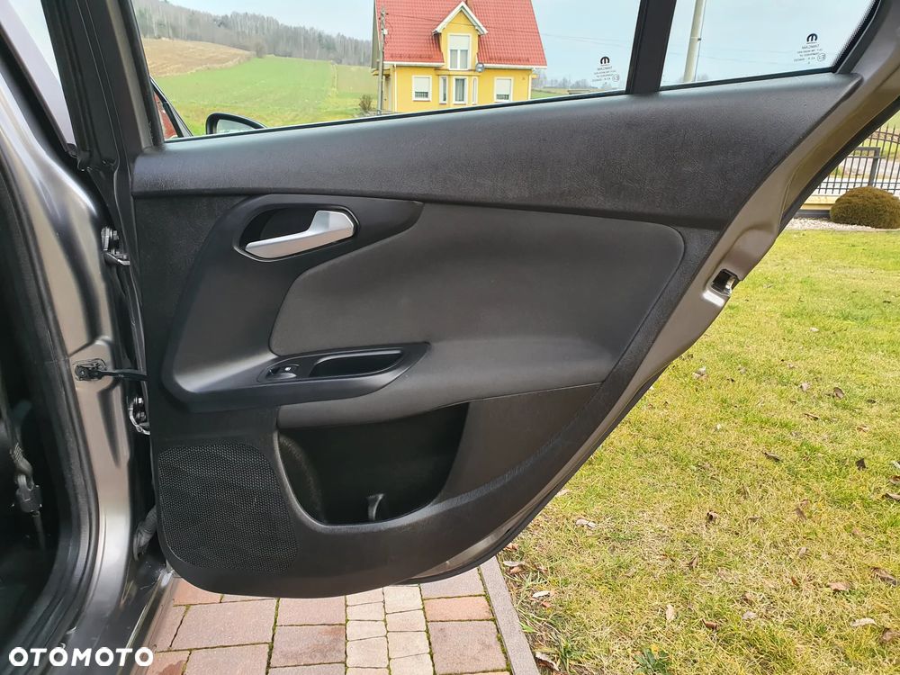 Fiat Tipo 1.4 T-Jet Business Line - 21