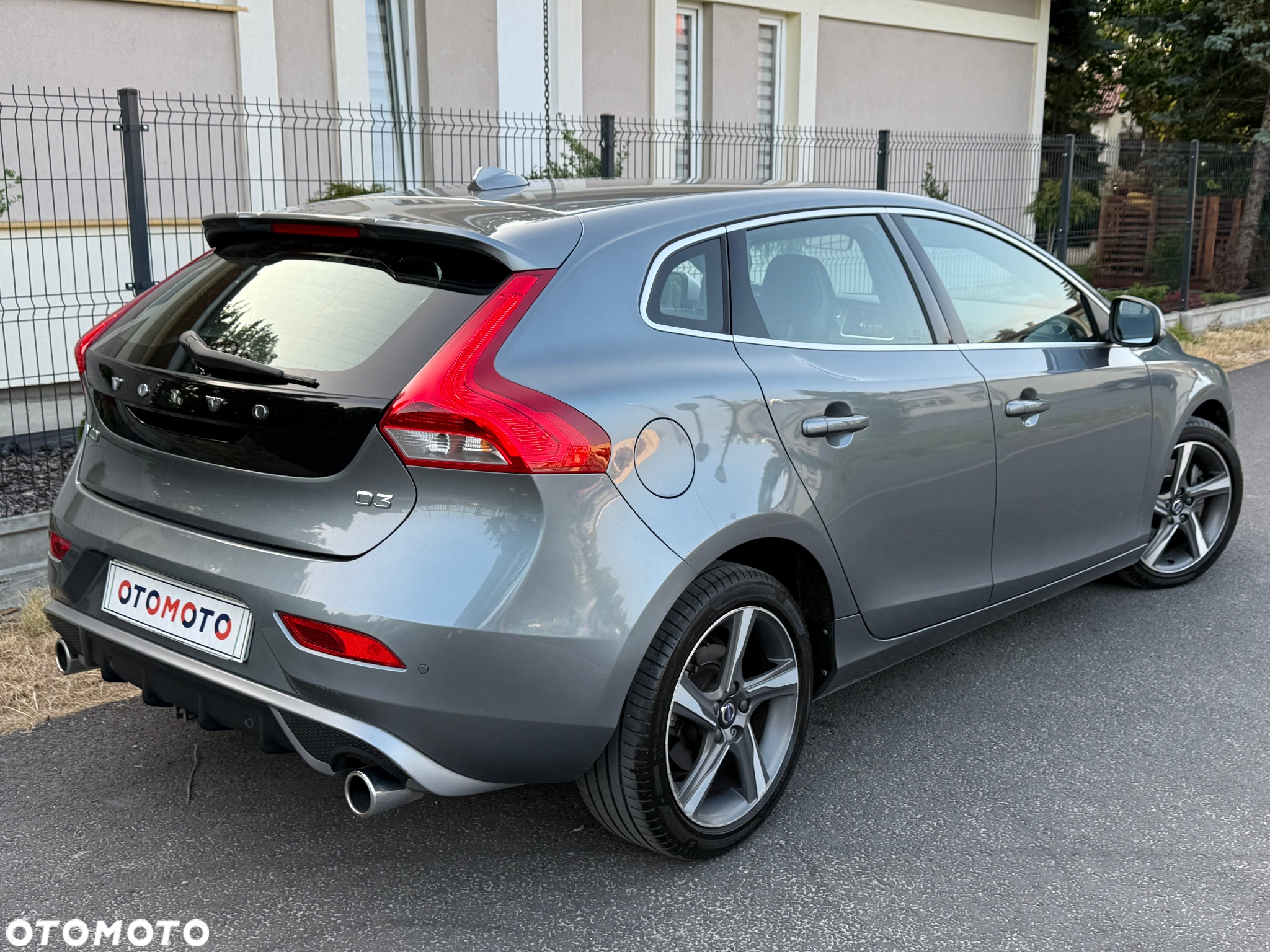 Volvo V40 D3 Geartronic RDesign - 7
