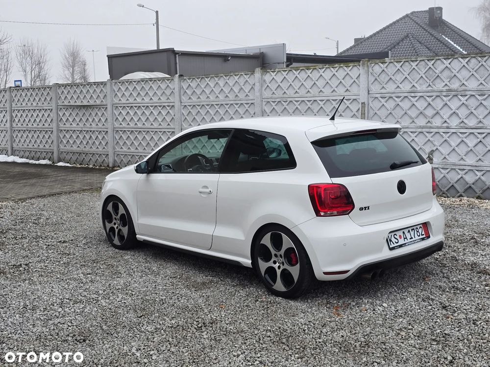 Volkswagen Polo 1.4 TSI GTI DSG - 11
