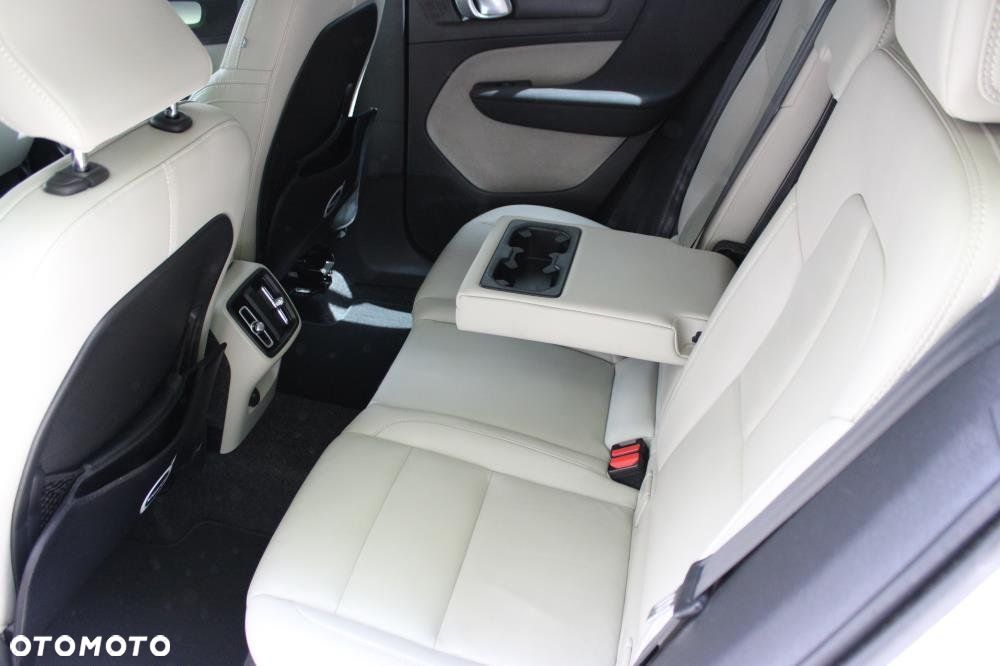 Volvo XC 40 - 9
