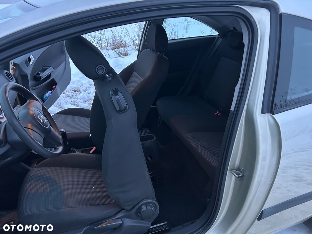 Opel Corsa 1.2 16V Cosmo - 15