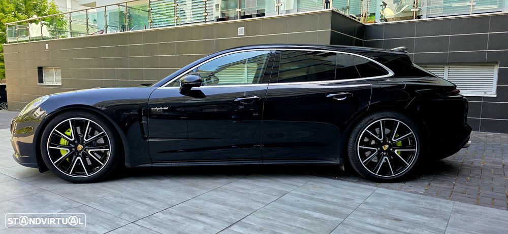 Porsche Panamera Sport Turismo 4 E-Hybrid Platinum Edition - 2