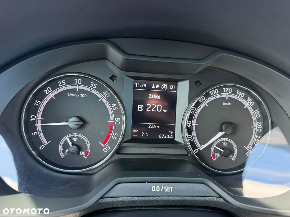 Skoda Octavia 2.0 TDI 4x4 DSG Soleil - 24