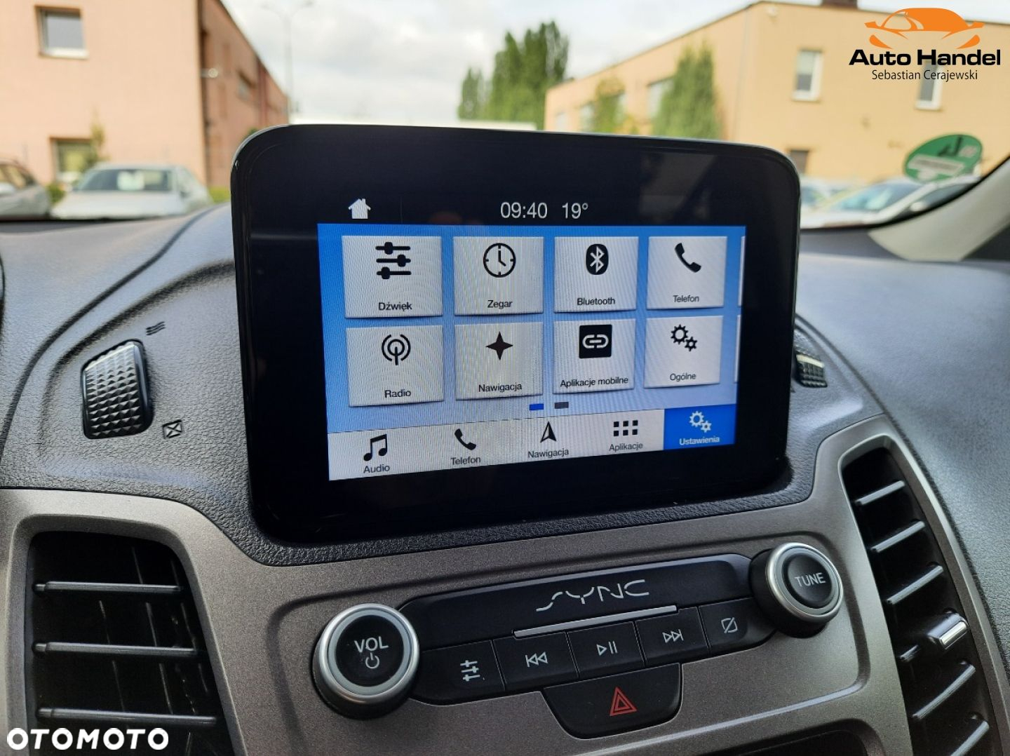 Ford Transit Connect - 23