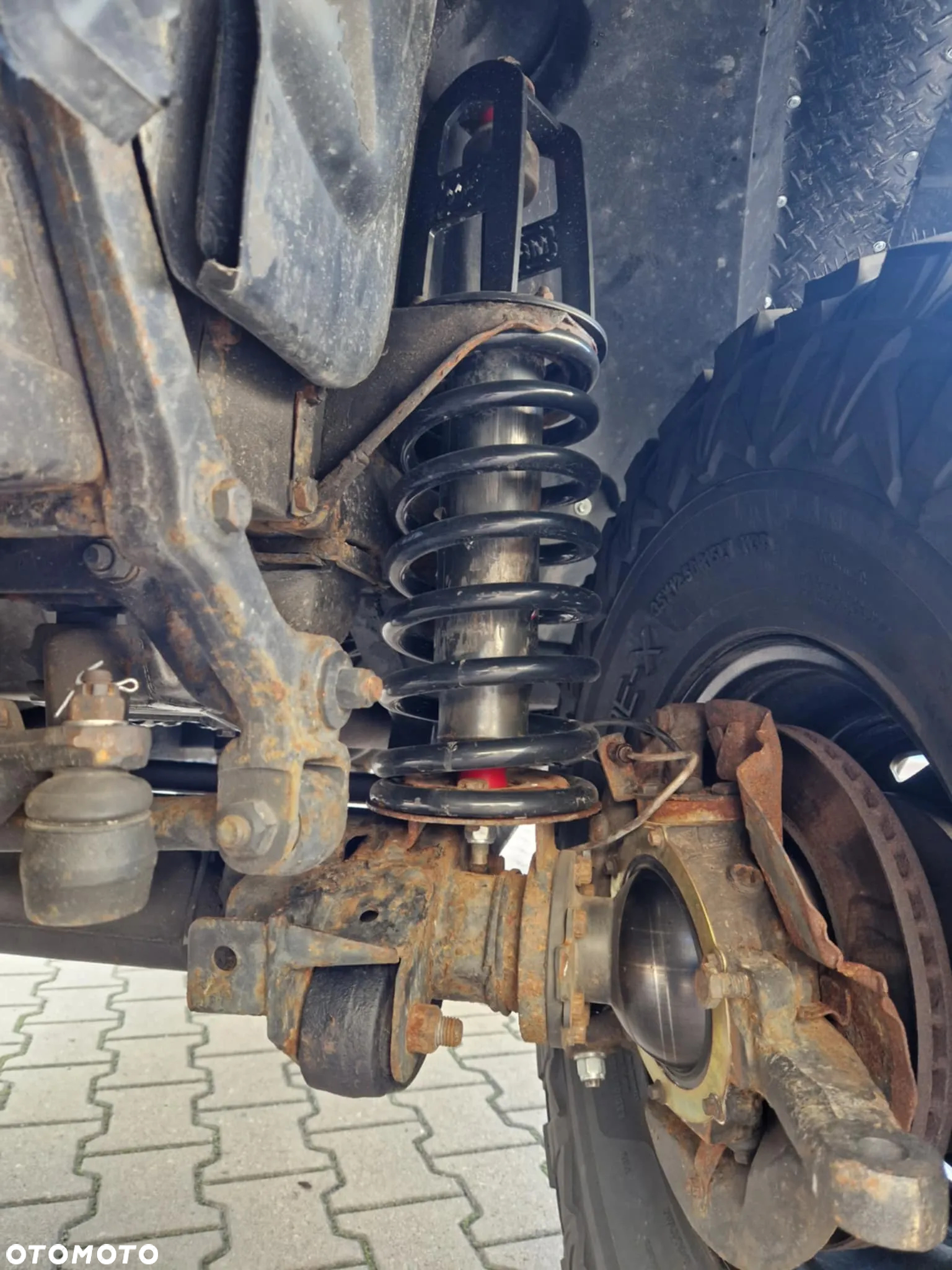 Land Rover Defender 90 2.5 TDI - 13