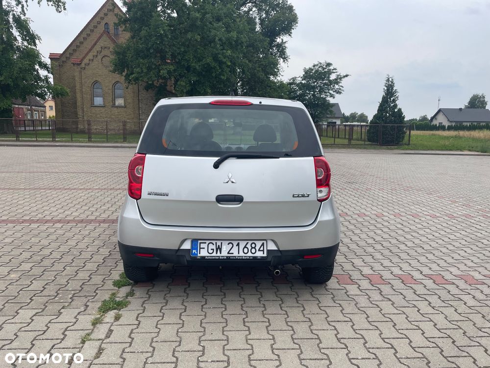 Mitsubishi Colt 1.1 Invite - 6