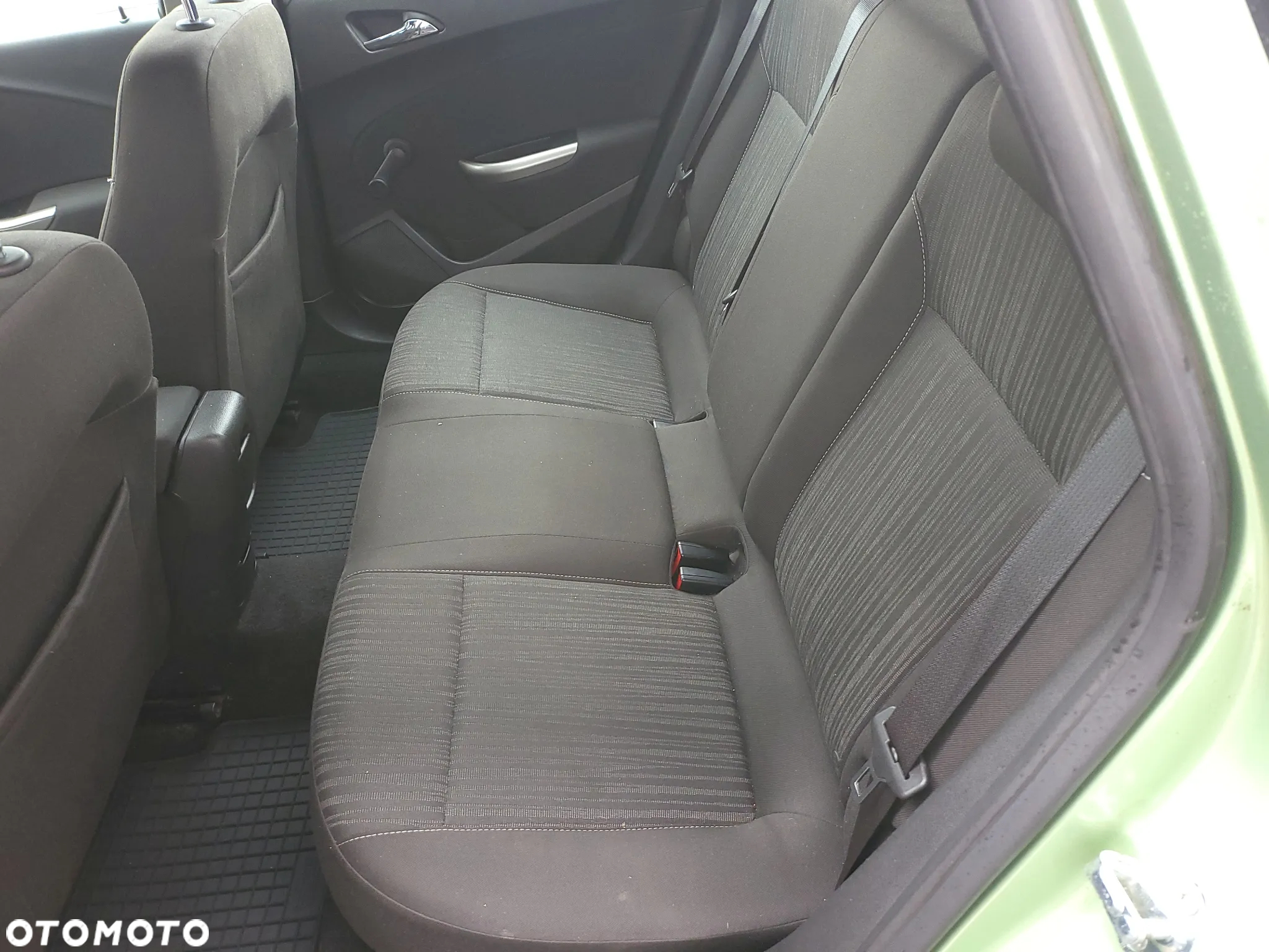 Opel Astra 1.4 Turbo Color Edition - 12