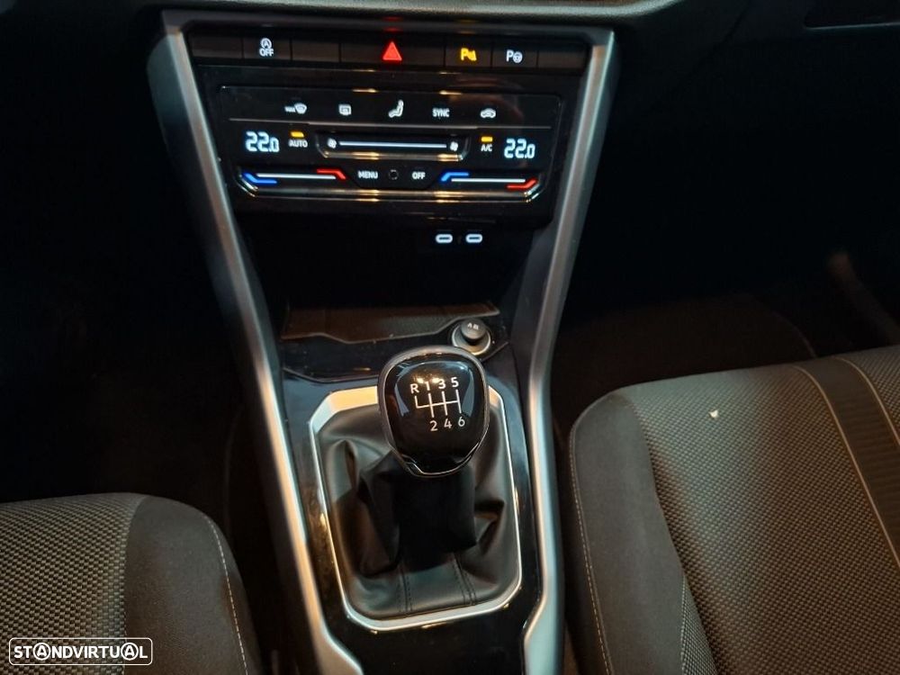 VW T-Roc 1.0 TSI Urban - 19