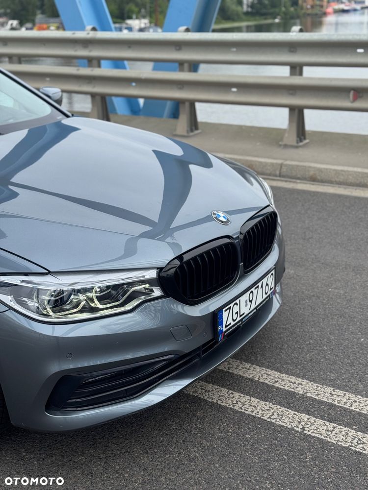 BMW Seria 5 530d xDrive Touring - 7
