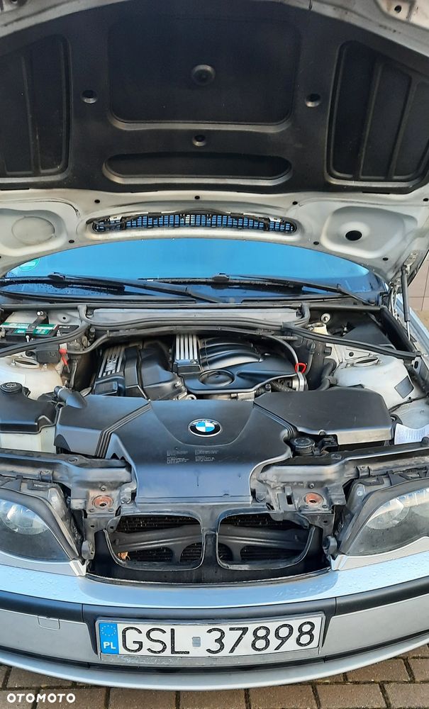 BMW Seria 3 318i - 12