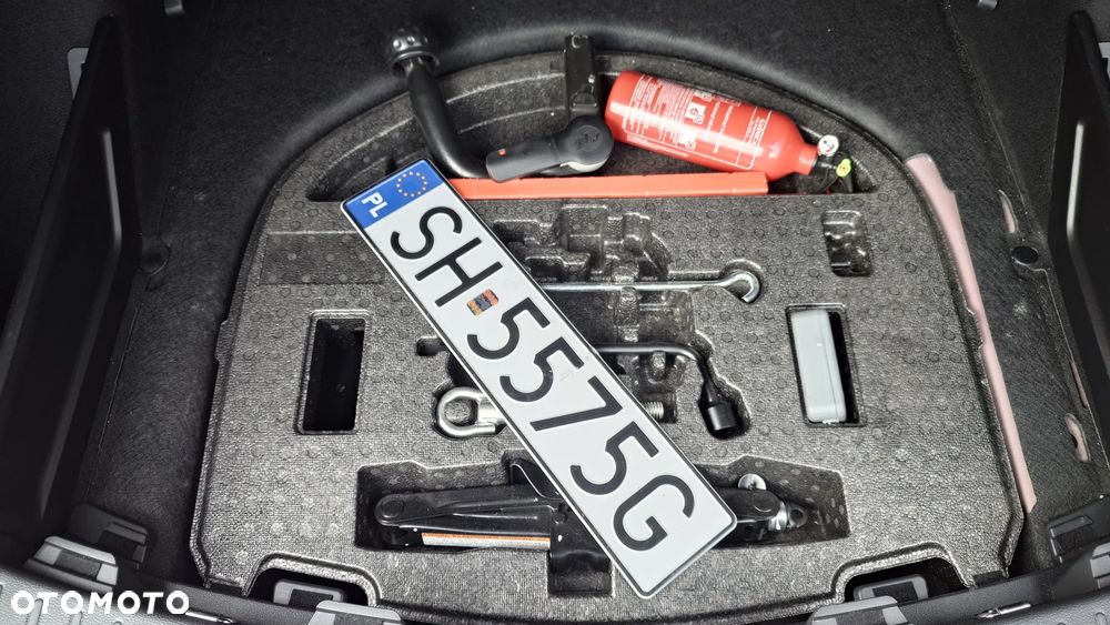 Toyota Corolla 1.8 Hybrid Style - 22