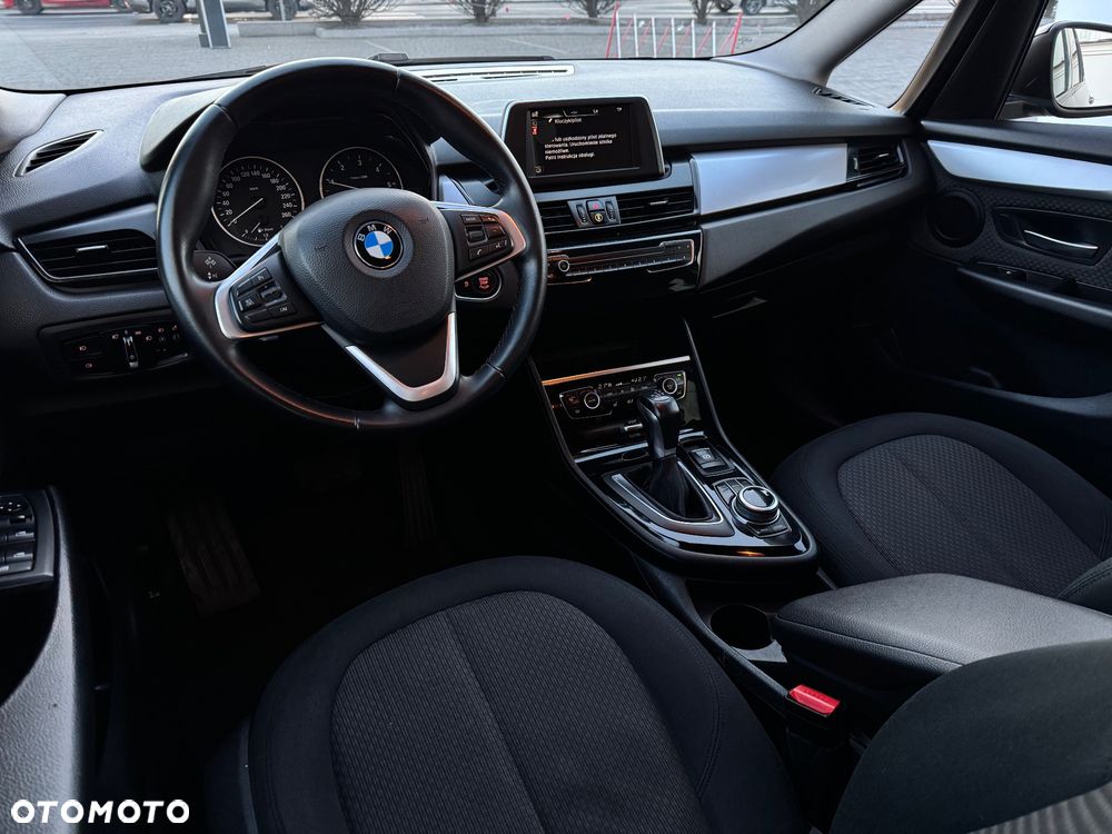 BMW Seria 2 216d GT Sport Line - 24
