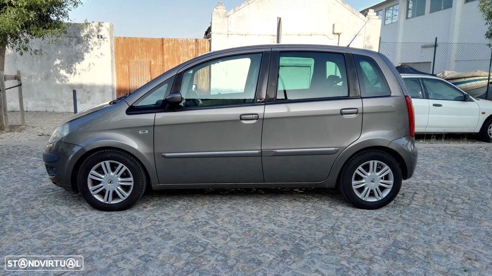 Lancia Musa 1.3 16V M-jet Platino - 5