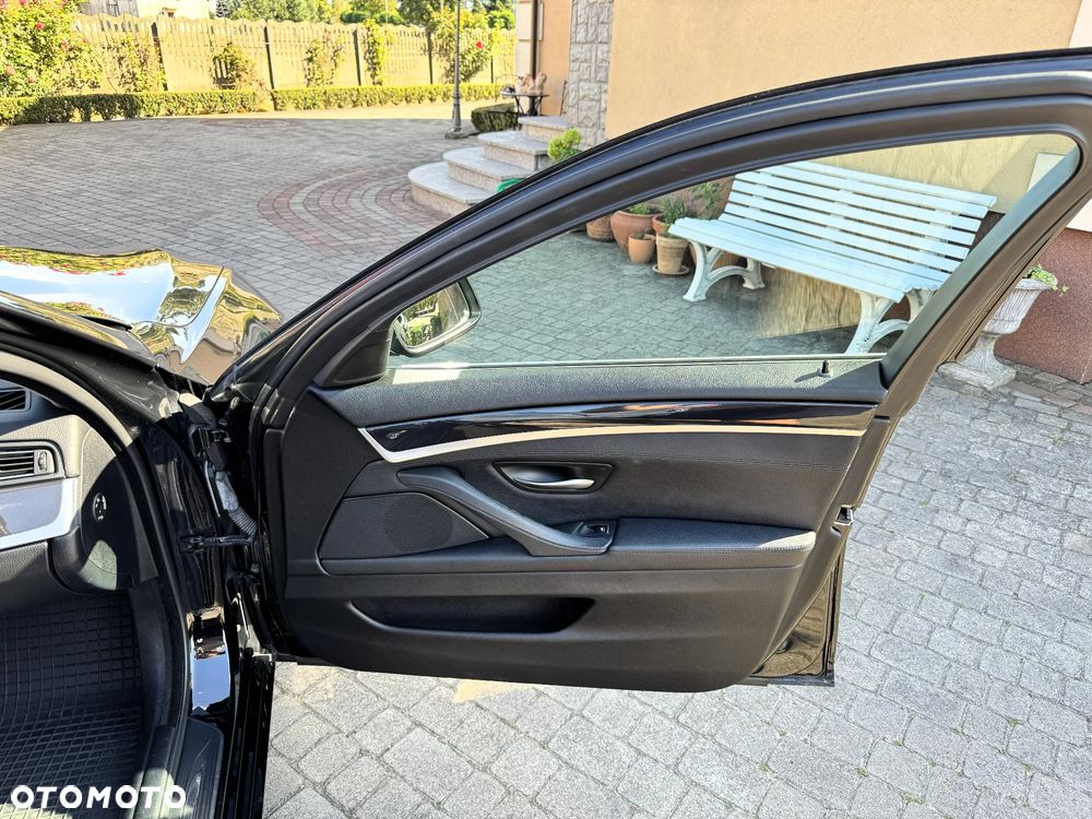 BMW Seria 5 520d - 10