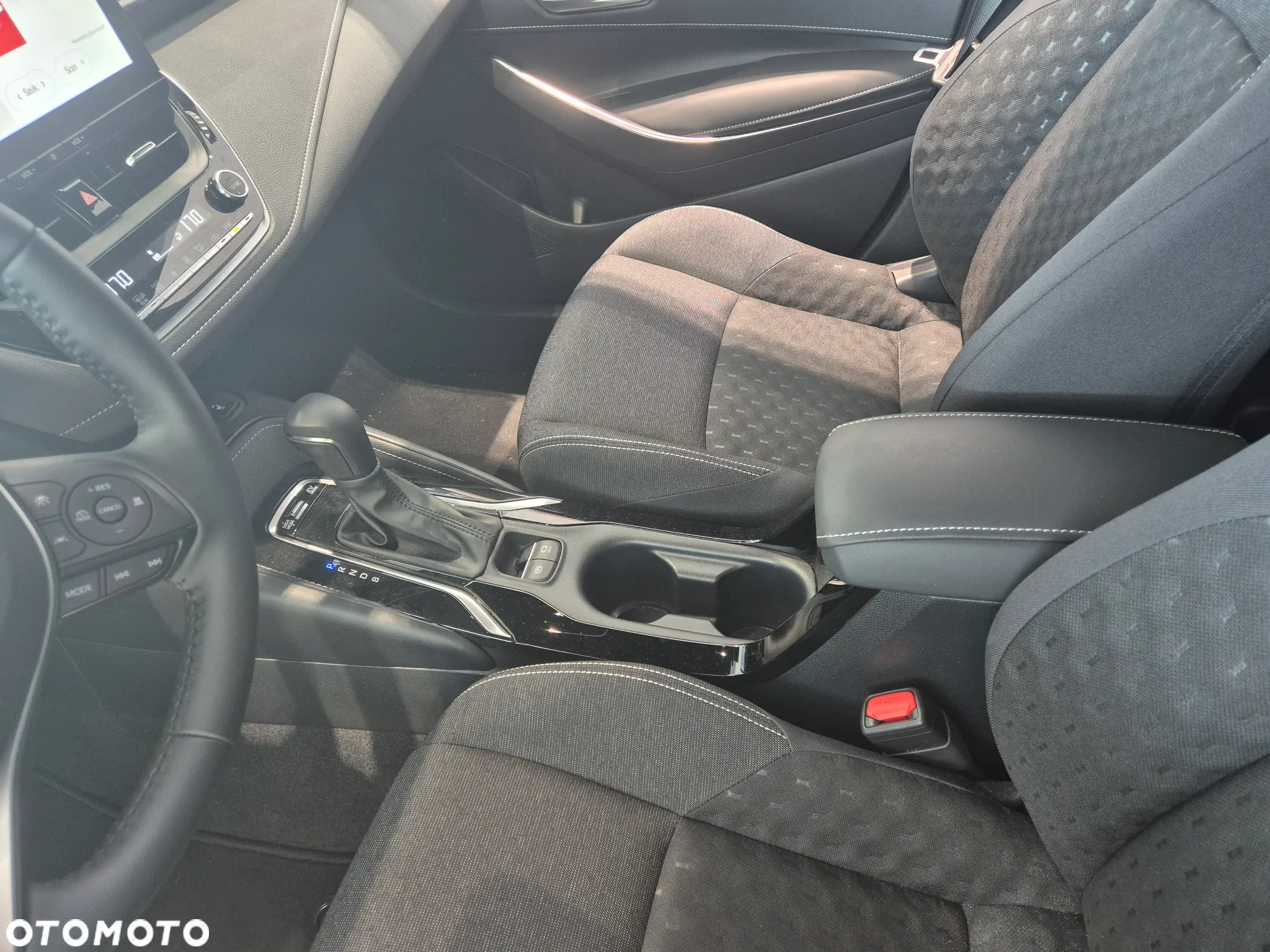 Suzuki Swace 1.8 Hybrid Elegance CVT - 11