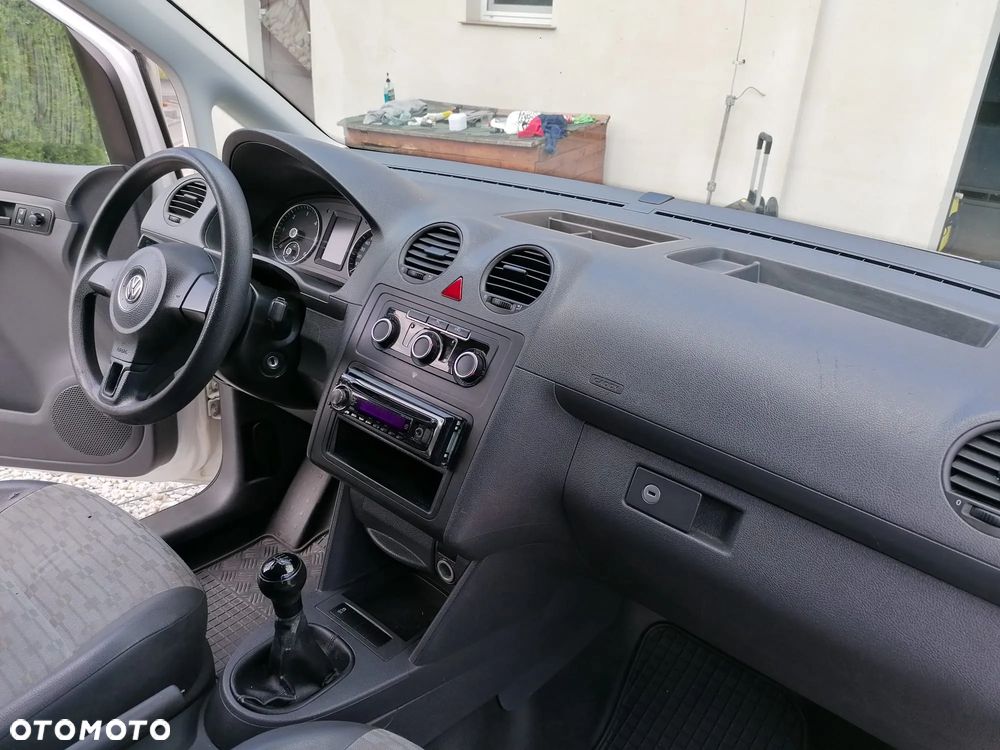 Volkswagen Caddy - 9
