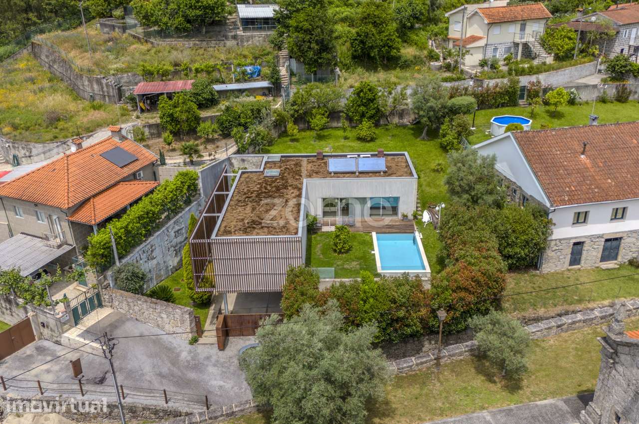 Moradia T3 moderna com piscina e jardins em Valdreu, Vila Verde - Grande imagem: 5/42