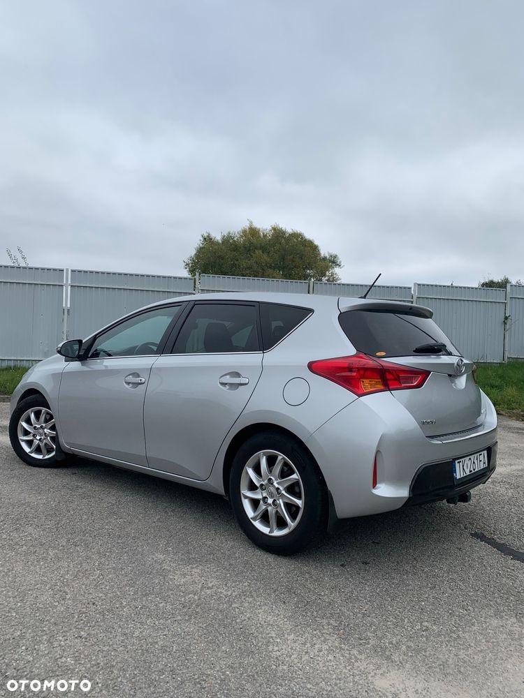 Toyota Auris 2.0 D-4D Edition - 5