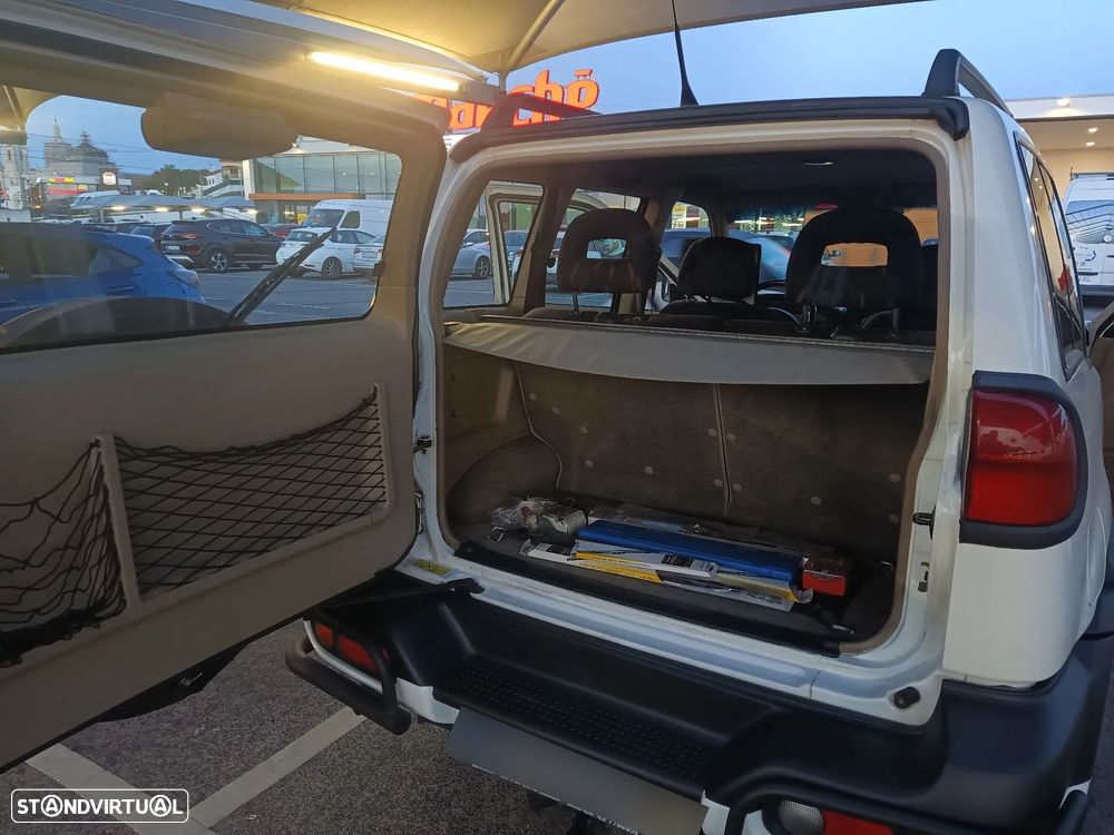 Nissan Terrano II 2.7 TDi Sport TA+ABS - 24