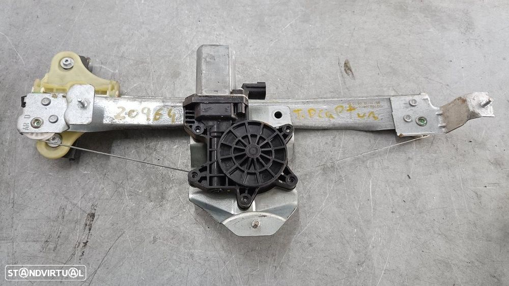 ELEVADOR TRASEIRO DIREITO RENAULT CAPTUR I - 1