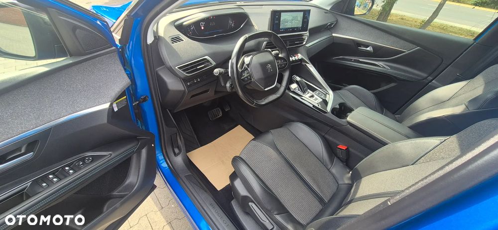 Peugeot 3008 1.2 PureTech GPF Allure S&S EAT8 - 21