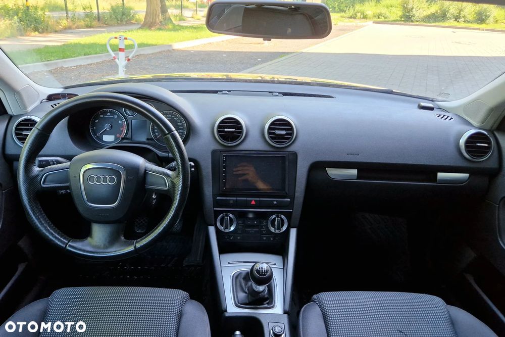 Audi A3 Sportback 1.8 TFSI Ambiente - 6