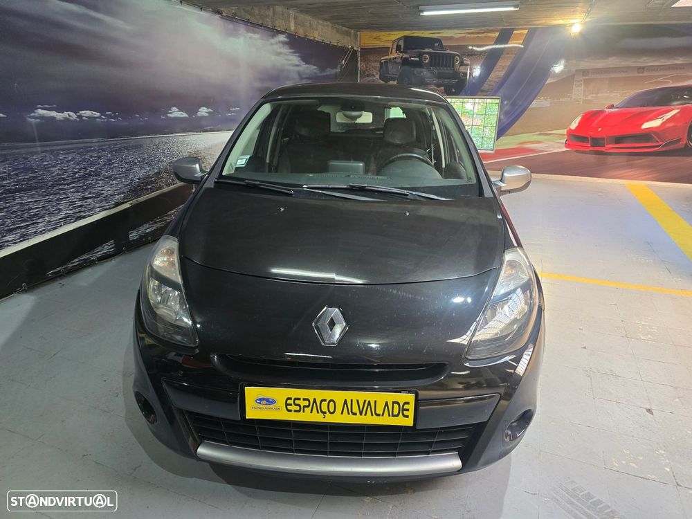 Renault Clio 1.2 16V Confort - 2