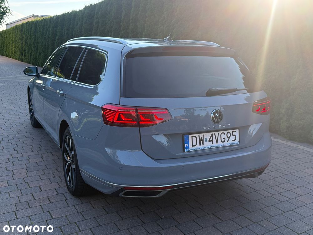 Volkswagen Passat 2.0 TSI Elegance DSG - 8