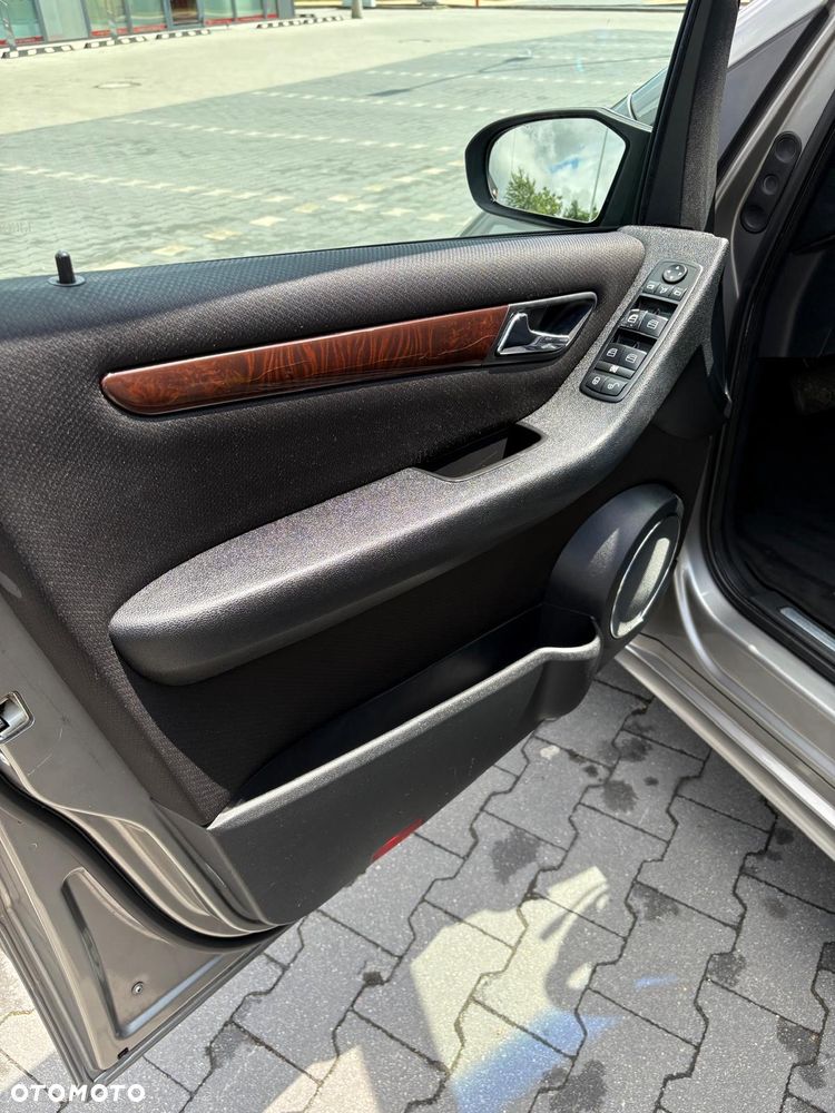 Mercedes-Benz Klasa A 170 Autotronic Elegance - 16