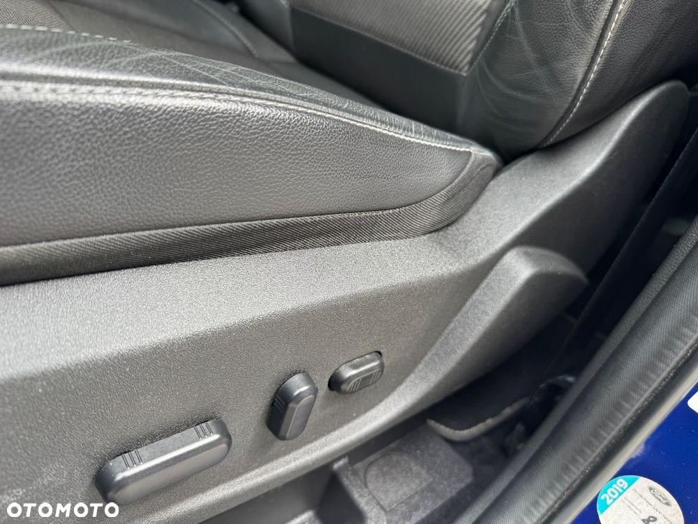 Ford Kuga 2.0 TDCi 4x4 Individual - 30